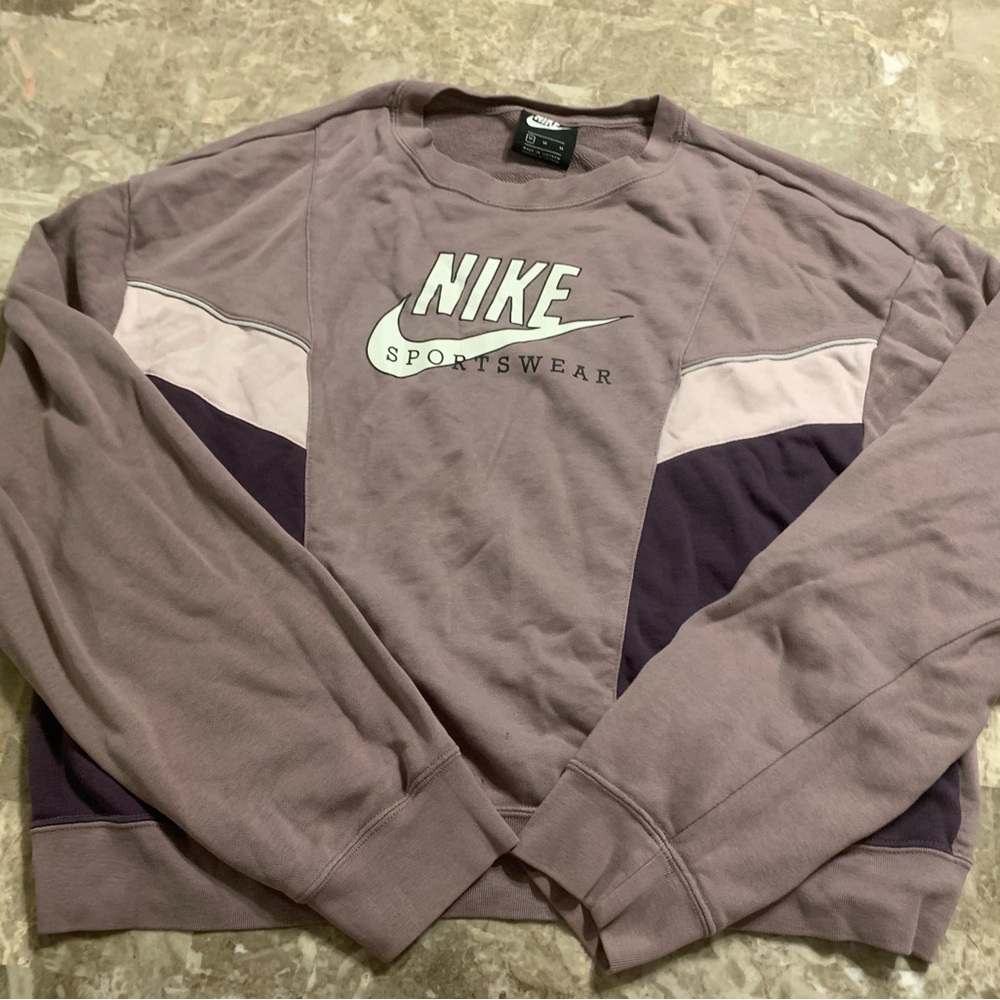 Nike’s Lavender and Dark Purple Crewneck Sweater